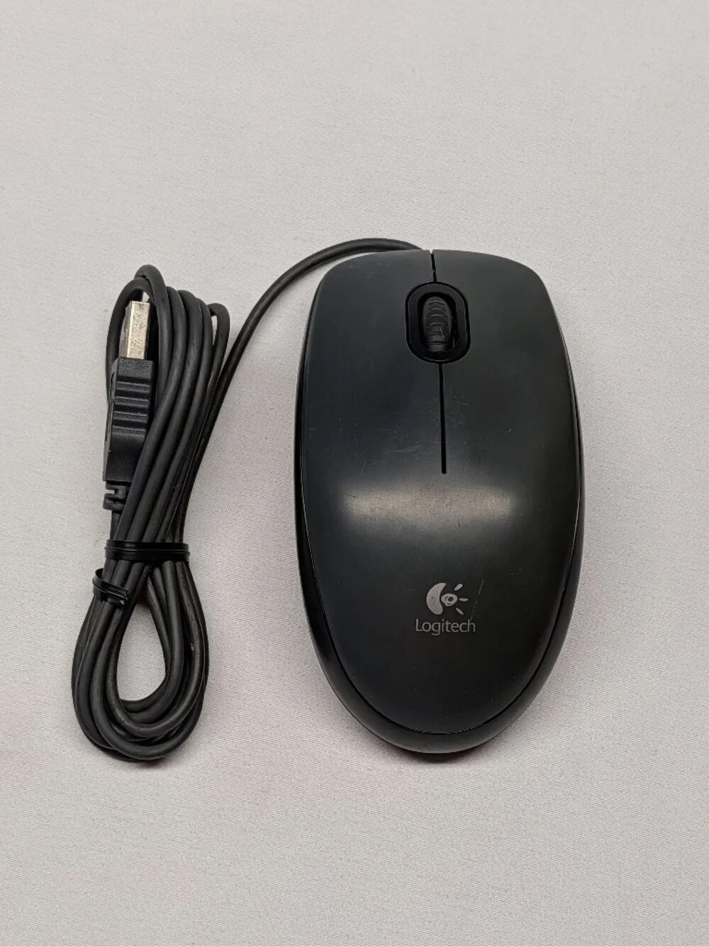 Vintage Logitech M100 Mouse Scroll Wired Optical Black 810-002141 PC USB